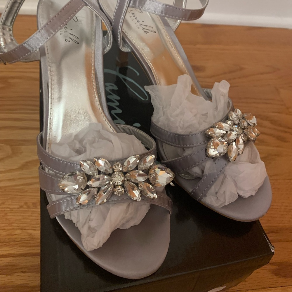 Gorgeous Camille la vie heels lightly worn in good condition